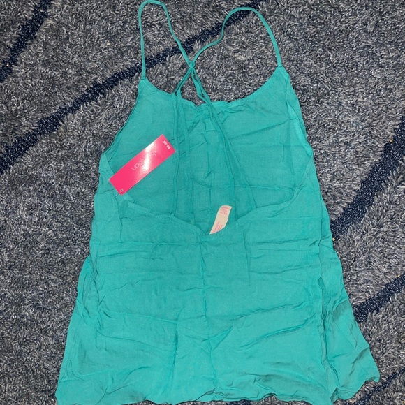 Turquoise tank - Picture 2 of 2